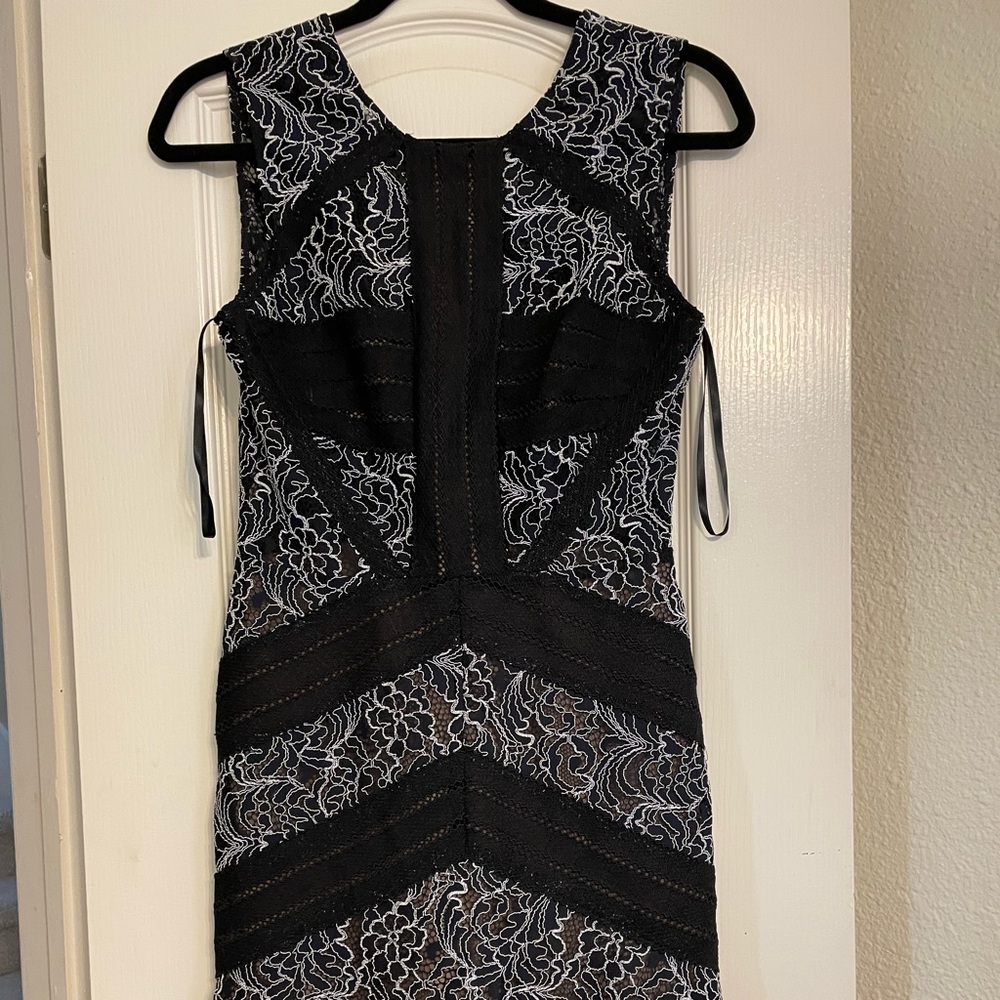 Bcbg maxzaria lace dress